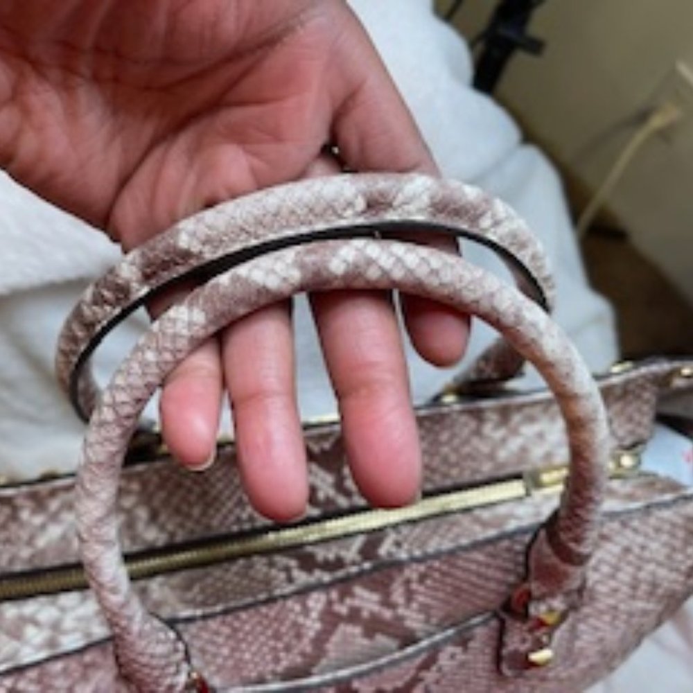 SOLD…MICHAEL KORS EUC SNAKESKIN LEATHER TOTE - Picture 8 of 10